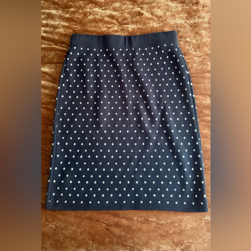 Alfani Black and Gold Knee-Length Pencil Skirt for Work / sweater skirt